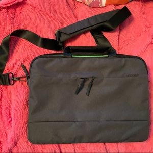 Incase Laptop Case Bag with Strap City Brief 13”